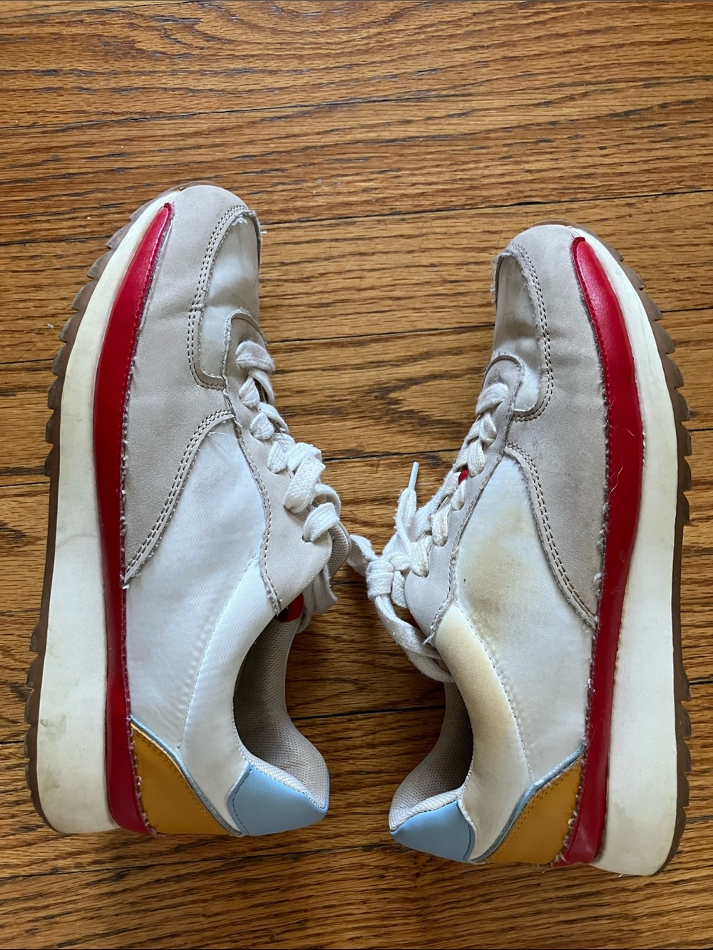 Womens Sneakers